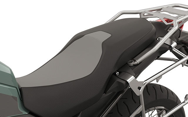 The comfort seat of the F 900 GS Adventure from BMW Motorrad