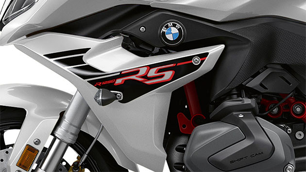 Style Sport R 1250 RS with Light white paintwork.