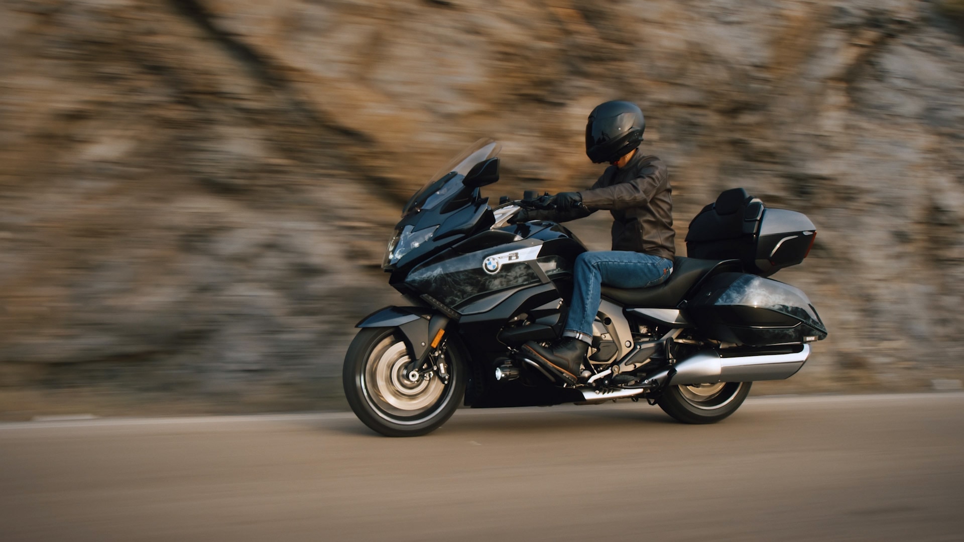 Shots of the moving K 1600 Grand America.