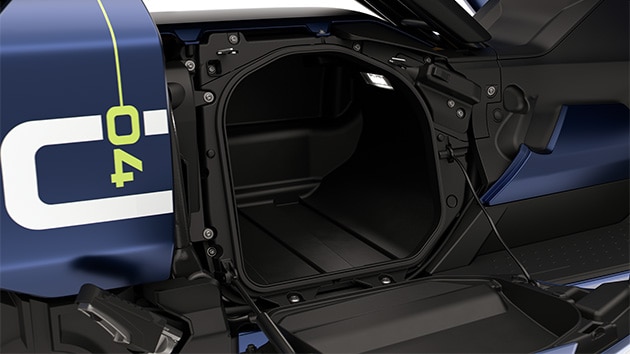 Side loading feature of the CE 04 from BMW Motorrad